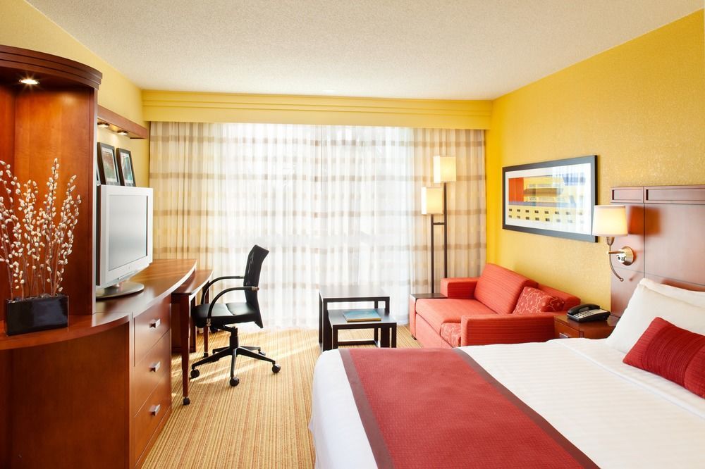 Готель Courtyard By Marriott Miami Airport Екстер'єр фото