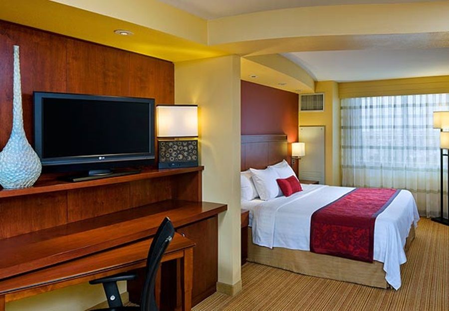 Готель Courtyard By Marriott Miami Airport Екстер'єр фото