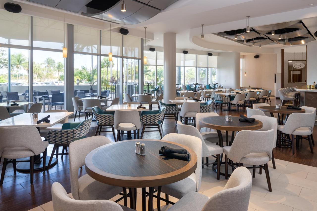 Готель Courtyard By Marriott Miami Airport Екстер'єр фото